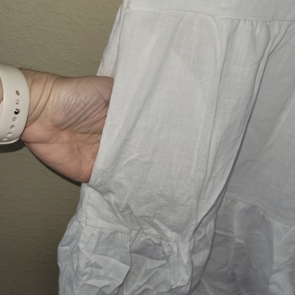 Fancyinn Dress Womens XS White V-Neck Ruffle Pockets Bell Sleeve Tiered Mini NWT - Picture 4 of 16